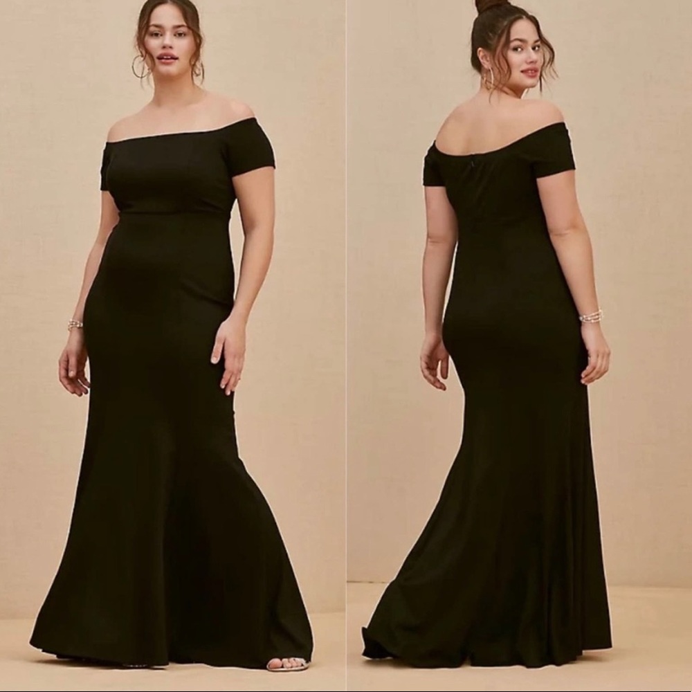 NWT:  Mother of the Bride or Groom Long Black Ponte Off The Shoulder Gown